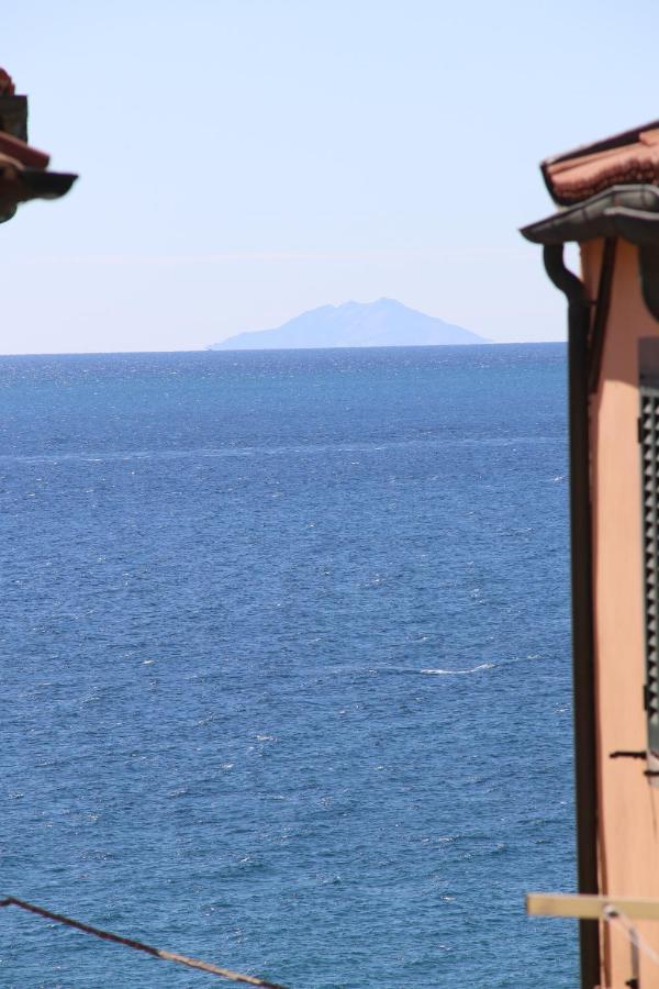 Apartamento La Casa Di Montecristo Piombino Exterior foto